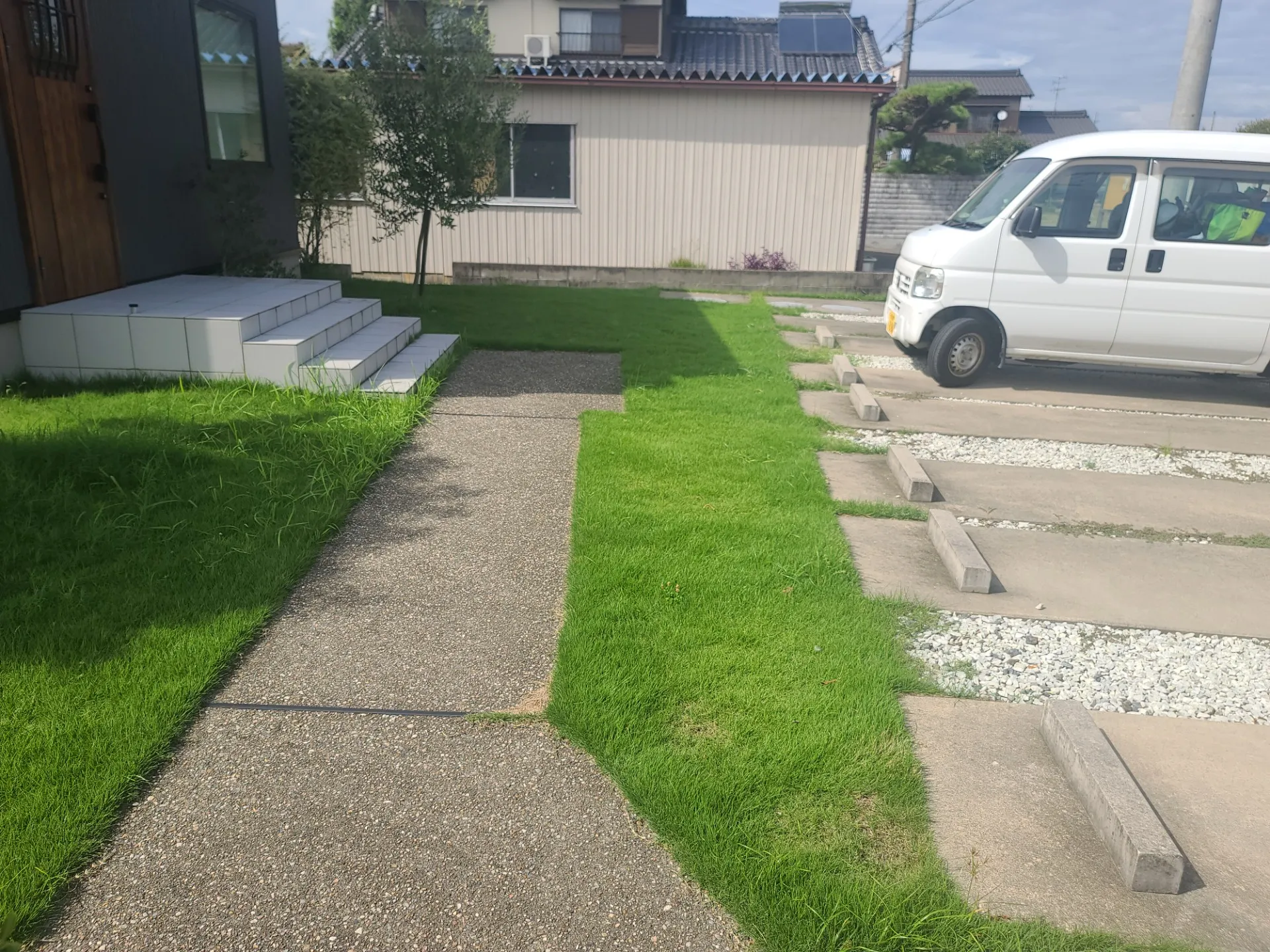 美容室の芝刈り